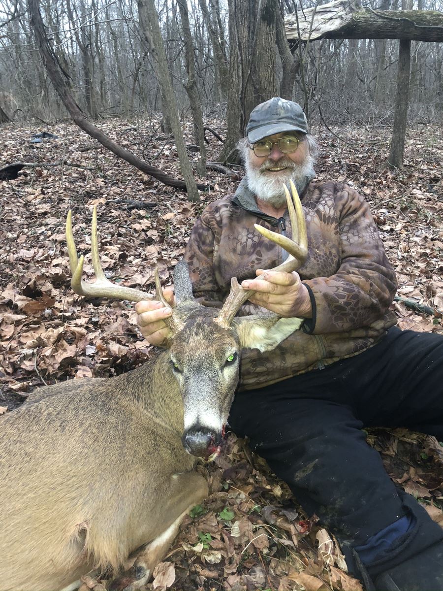 Buck Whisperer Outfitters Hunt Muskingum County Ohio